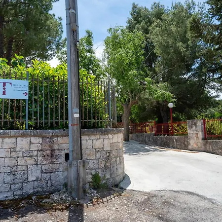 Guesthost - Trulli Itria
